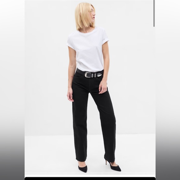 90’s High Rise Loose Jeans - Picture 2 of 10